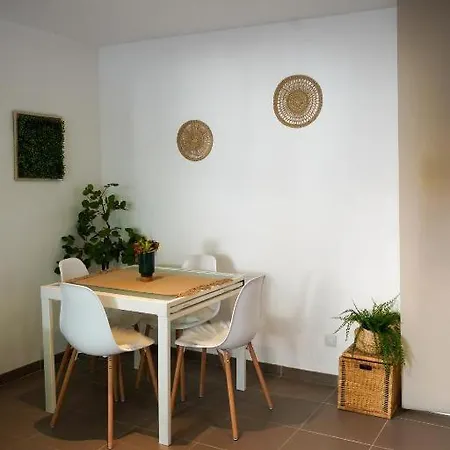 Cosy Corner Paradise Apartment *